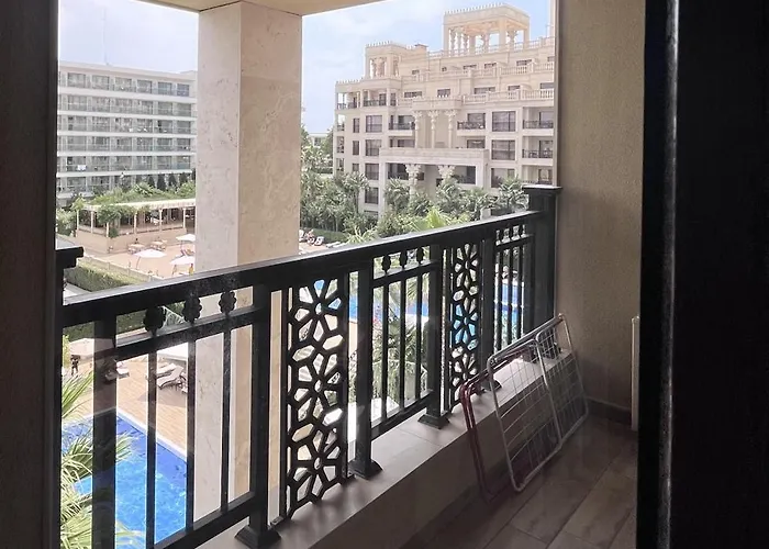 Sea View Argish 公寓